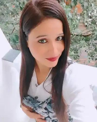 Call Girls in Sundar Nagar